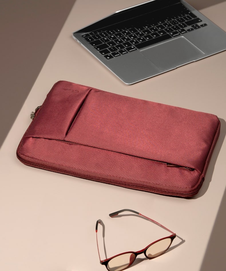 Plaisio sleeves